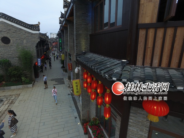 改造后的正陽東巷煥然一新。